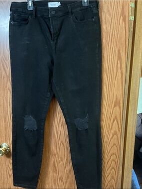 True Craft Black Skinny Jeans with Knee Distress